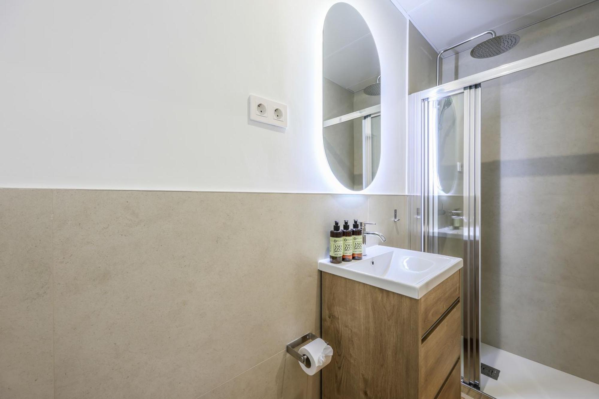 Encantador Apartamento Plaza Del Callao, Mid Term Madrid Eksteriør billede